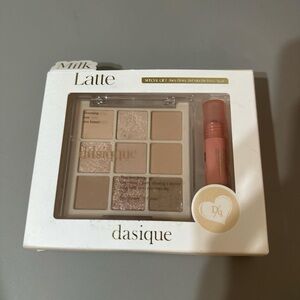 YesStyle Dasique Milk Latte Eyeshadow Palette with Lip Tint